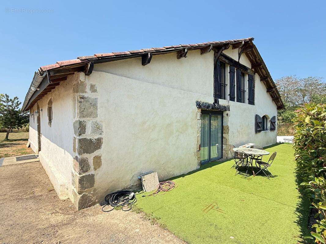 Maison Eugenie Les Bains 5 pièce(s) 190 m2 - photo 2