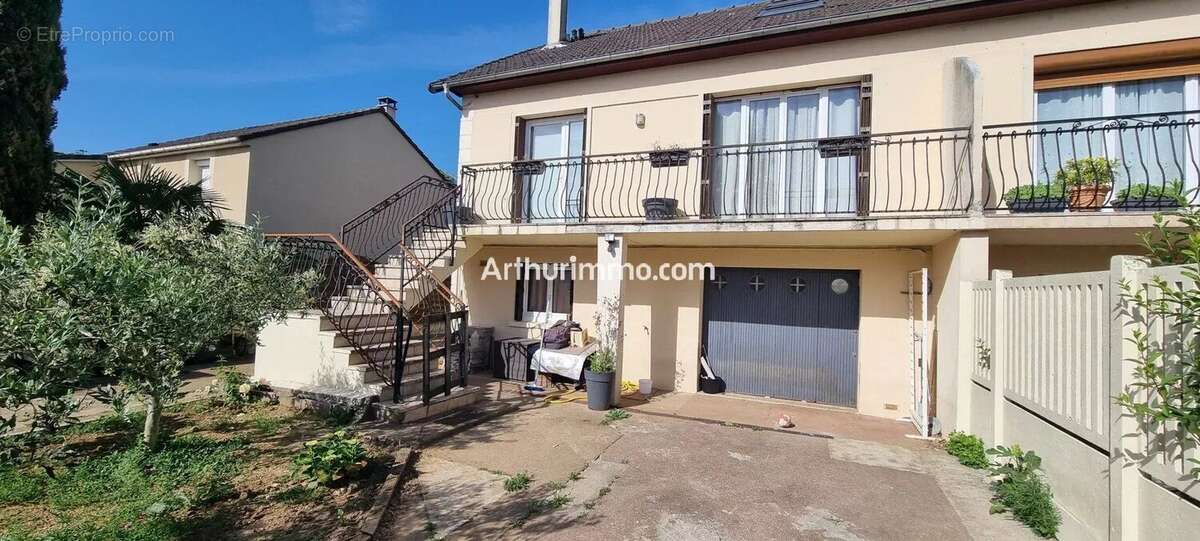 Maison à SUCY-EN-BRIE