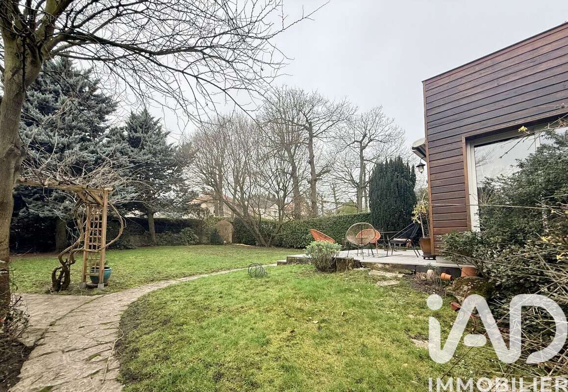 Photo 2 - Maison à NEUILLY-PLAISANCE