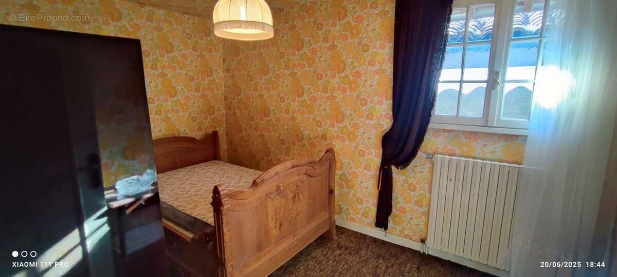 Maison à SAINT-JULIEN-SUR-REYSSOUZE