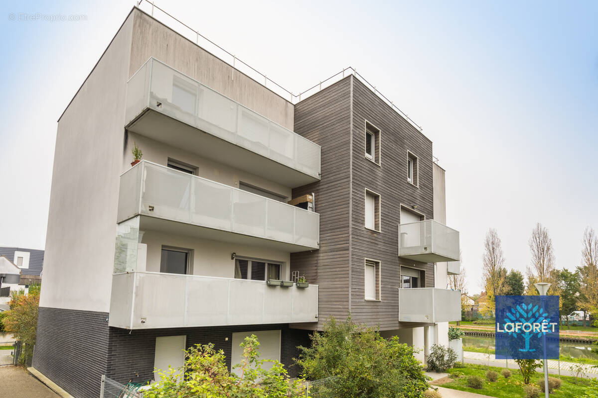 Appartement à LES PAVILLONS-SOUS-BOIS