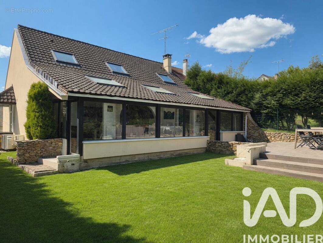 Photo 1 - Maison à SAINT-ARNOULT-EN-YVELINES