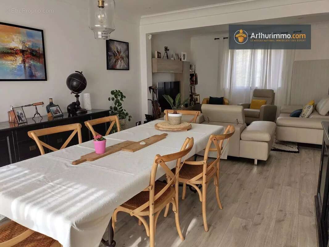 Maison à SAINT-JEAN-D&#039;AIGUES-VIVES