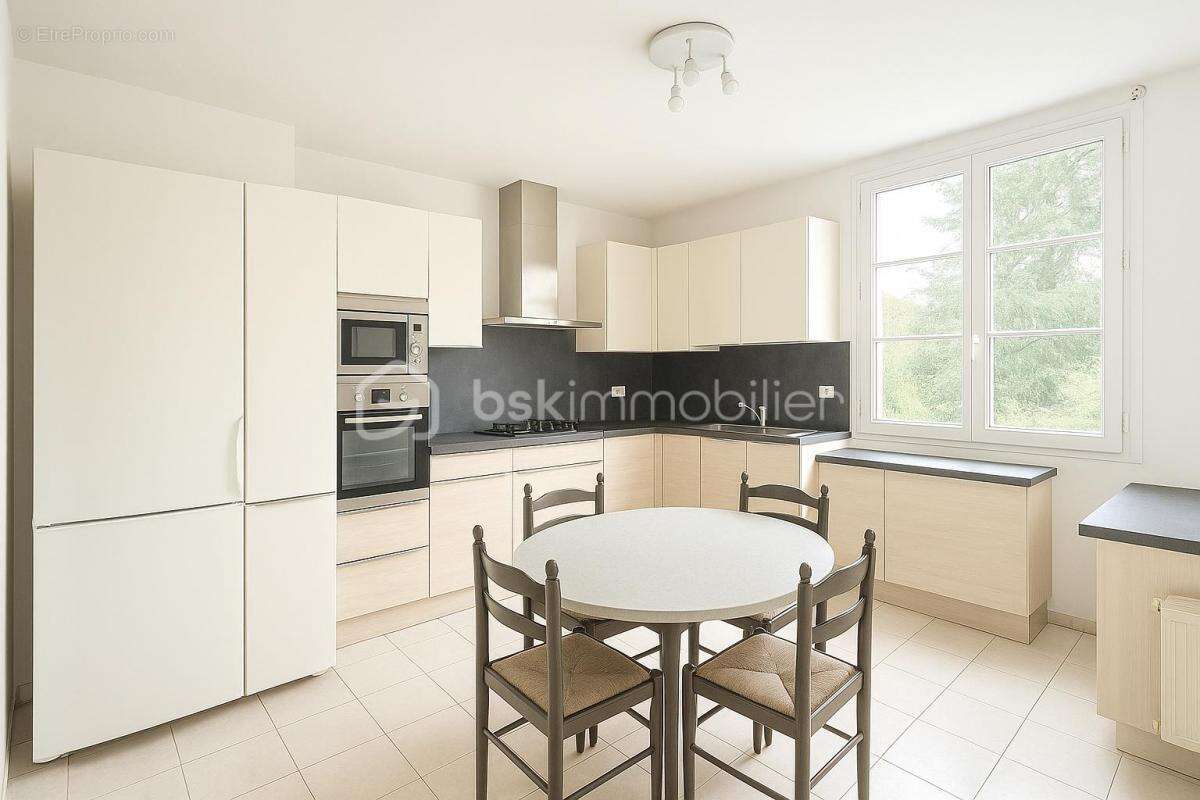 Maison à SAINT-PIERRE-DES-CORPS