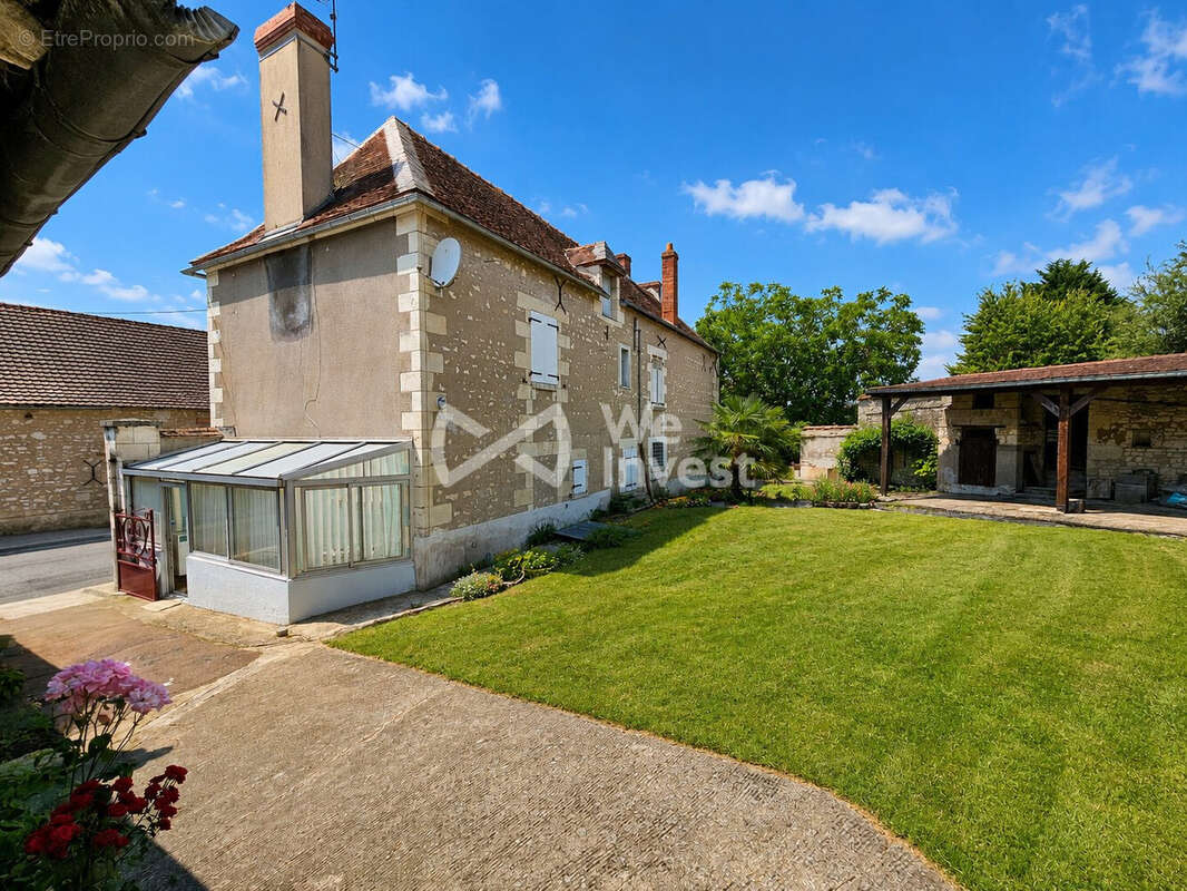 Maison à JAULNAY