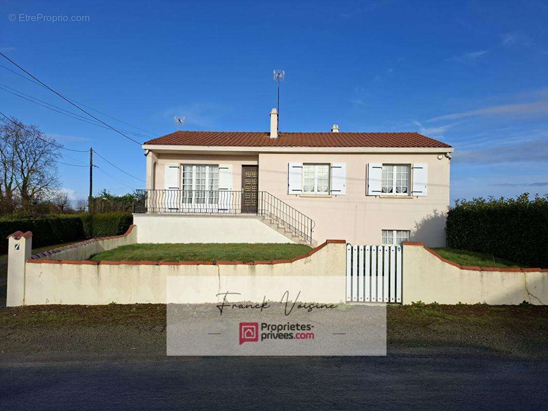 A VENDRE à Saint Paul en Pareds, maison de 137 m2 avec 2 chambres et 1 studio en sous-sol sur une parcelle de 848 m2 env - photo 12