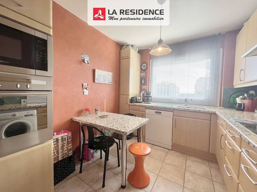 Appartement à VELIZY-VILLACOUBLAY