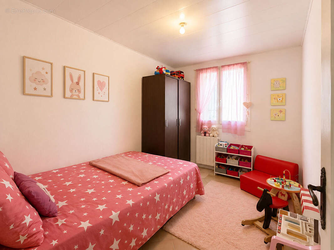 Appartement T4 lumineux avec balcon - photo 5