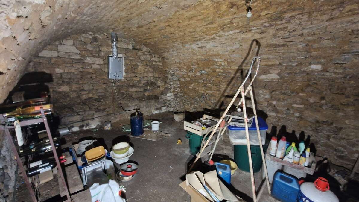 Maison à Waville F4 de 90 M2 avec jardin / parking et dépendance - photo 9