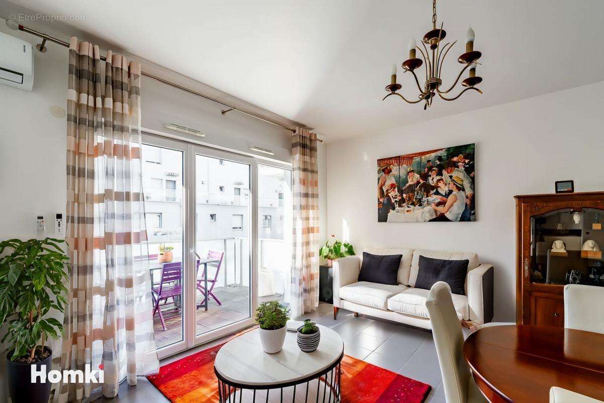 Appartement T5 de 99 m2 à Bordeaux 33300, Rue Paule Marrot - photo 3