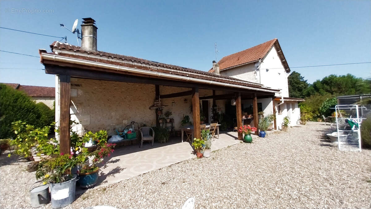 Maison à RAZAC-SUR-L'ISLE