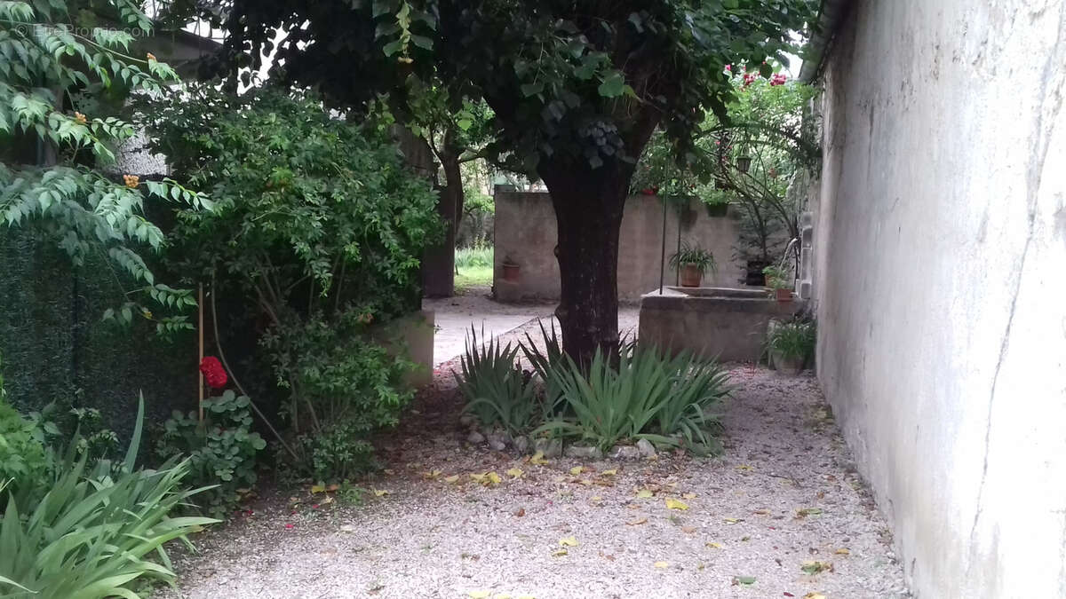 Maison à MALAUCENE