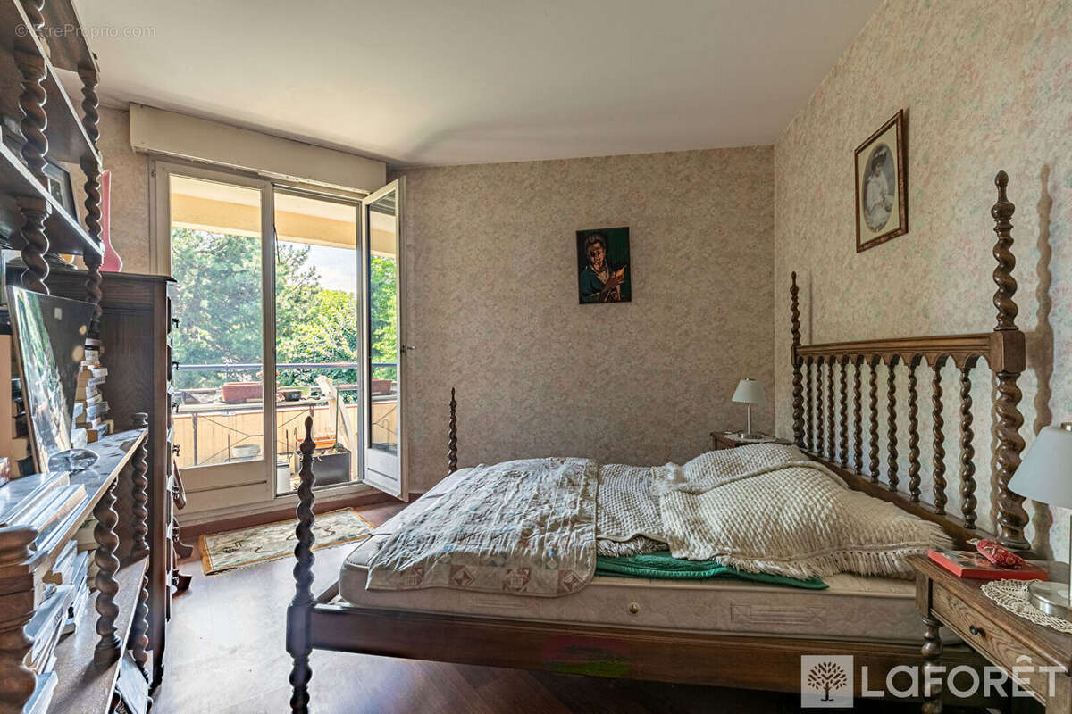 Appartement à LE KREMLIN-BICETRE