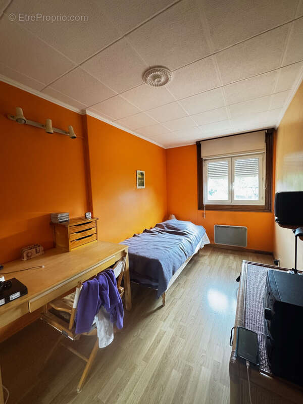 A vendre type 4  94m2 ascenseur terrasse et garage - photo 6