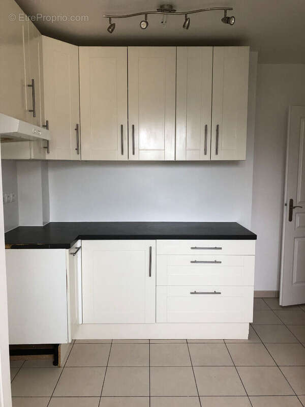 Appartement à BUC
