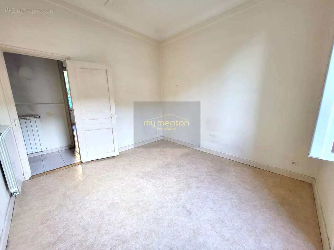 Appartement à MENTON