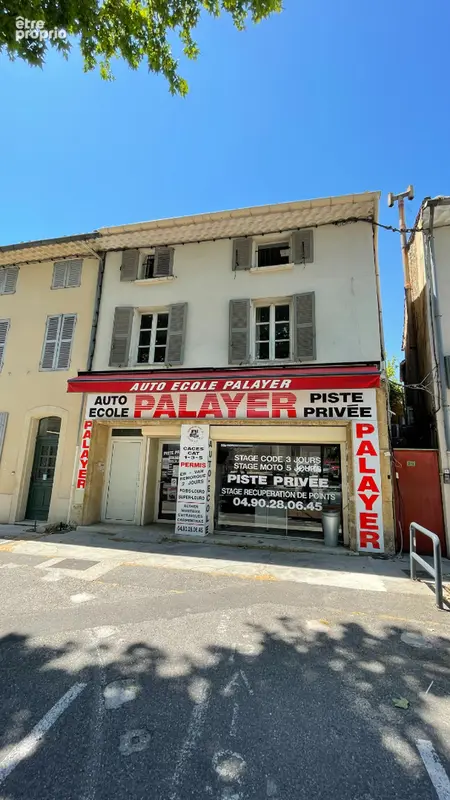 Immeuble de rapport emplacement 1 er ordre avec parkings privatifs. - photo 4