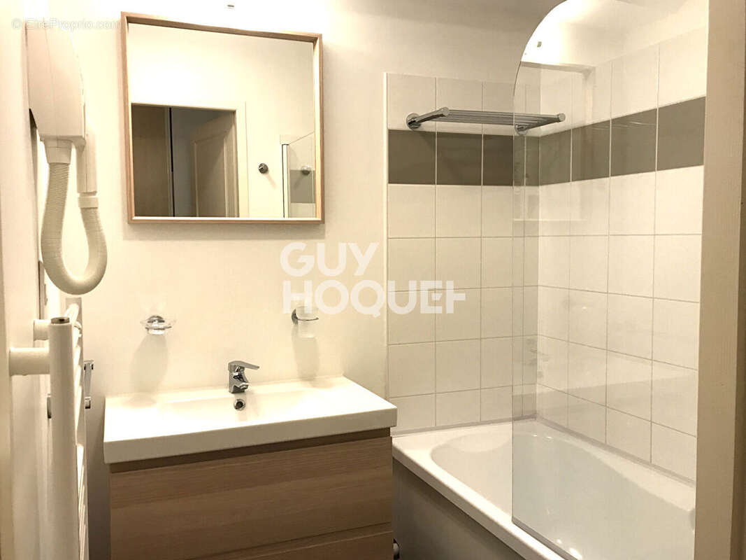 Appartement à PARENTIS-EN-BORN