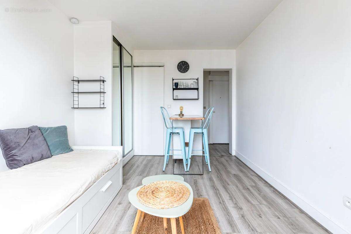 Appartement à PARIS-10E