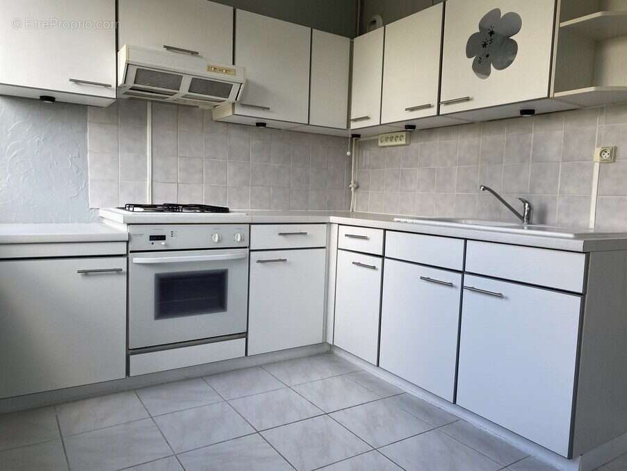 Appartement à CHENOVE