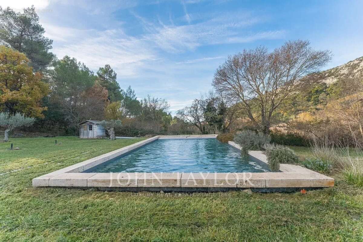 Maison à VAUVENARGUES