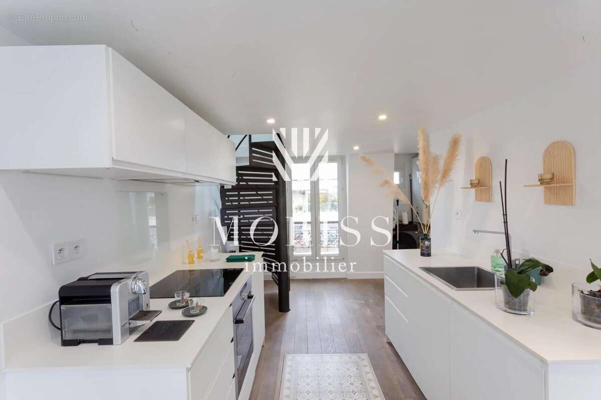 Appartement à PARIS-7E