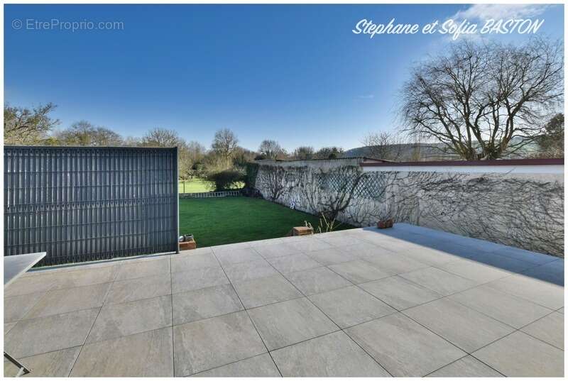 Maison à PONTS-ET-MARAIS