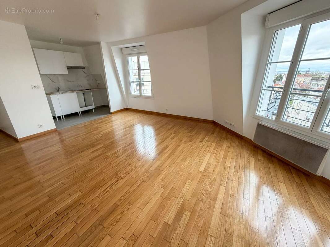 Appartement à LE RAINCY