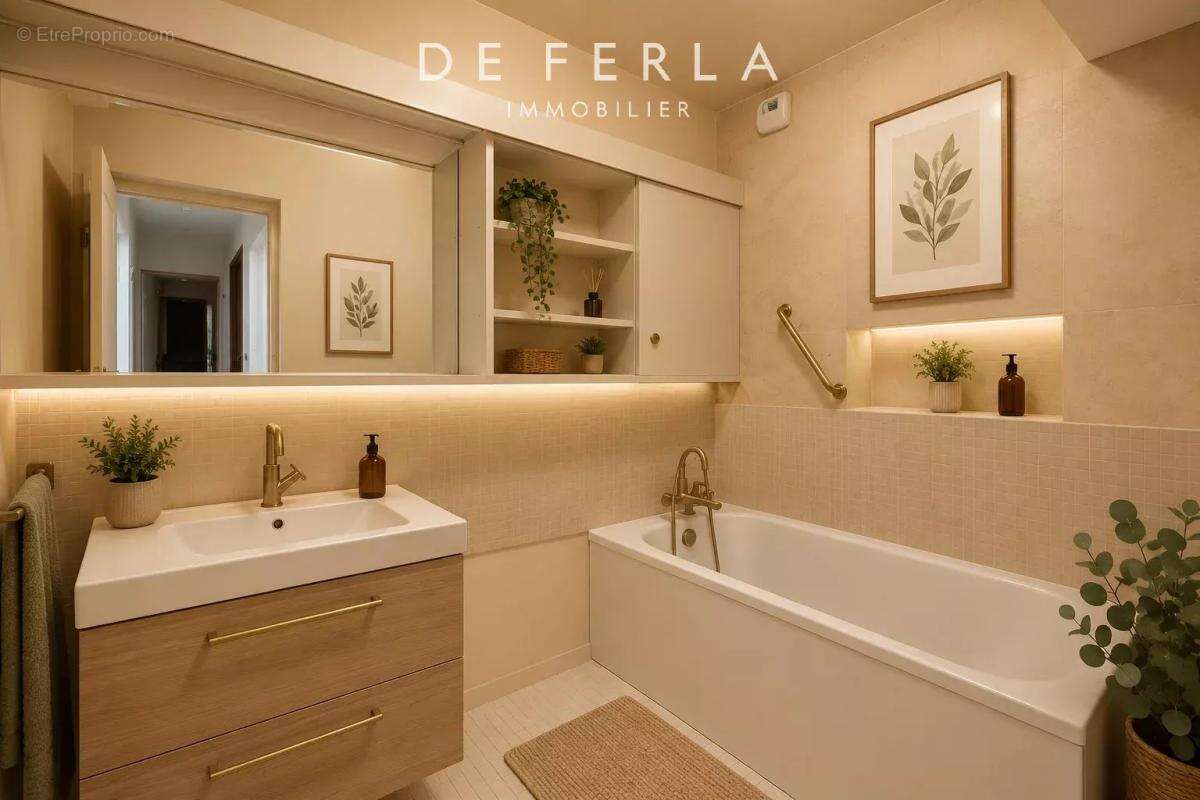 Appartement lumineux au 8è étage — 114 m² à réinventer entièrement - photo 4