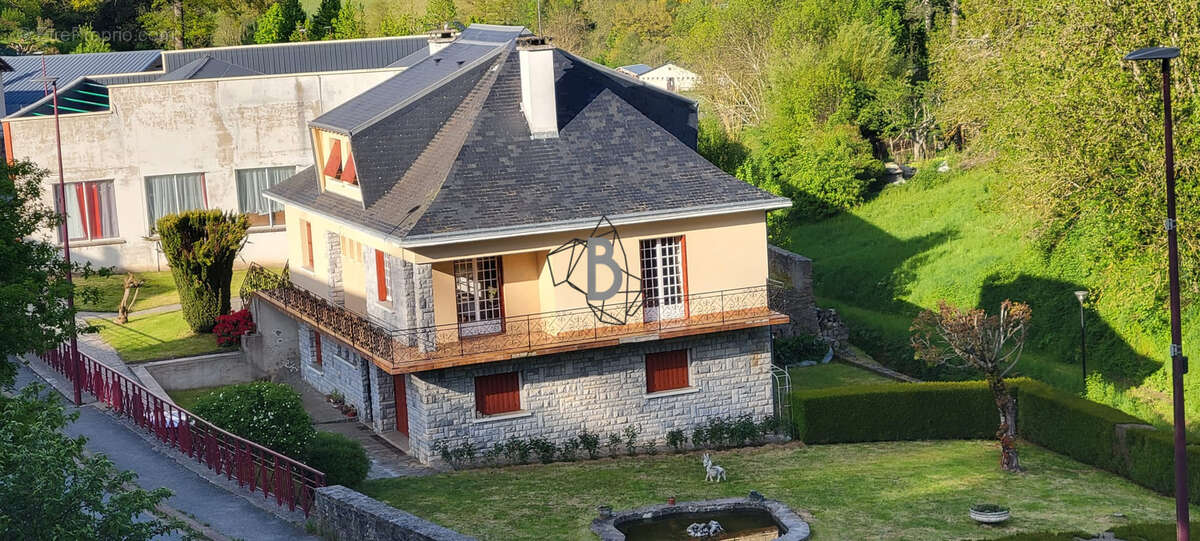 Maison - 195m2 - salles-curan - photo 2