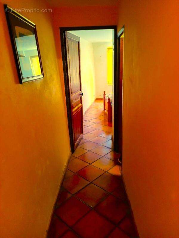 Appartement à PELISSANNE