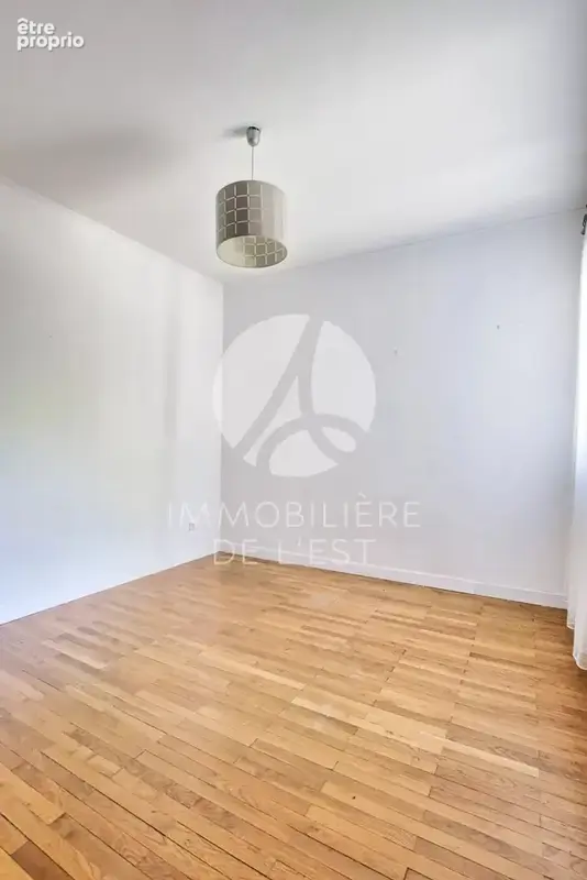 T3 - monplaisir - 72m² - photo 4