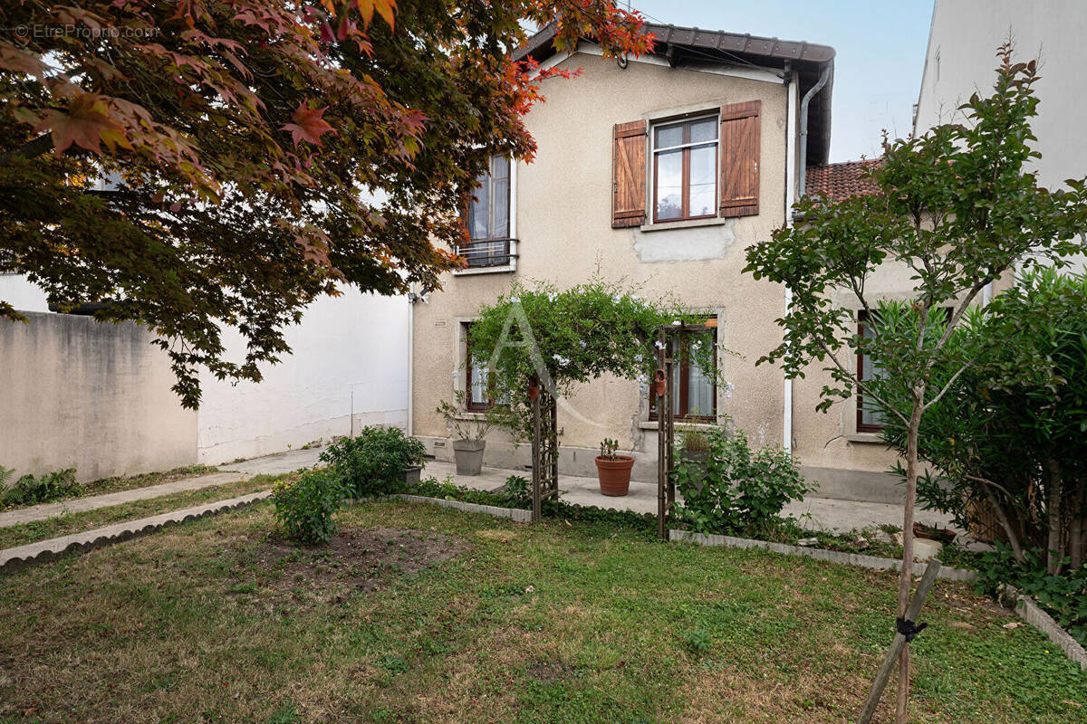 Maison à NEUILLY-SUR-MARNE