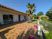 Maison à EYZIN-PINET