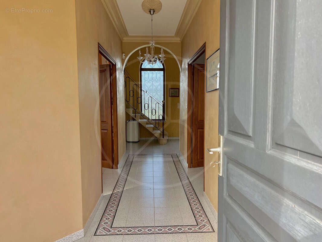 Maison à SAINT-EMILION