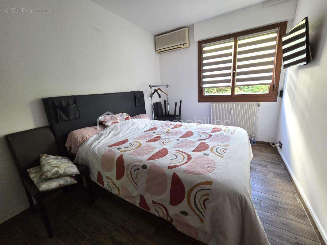 T4 115 m² avec Terrasse et Garage Centre ville Voiron - photo 6