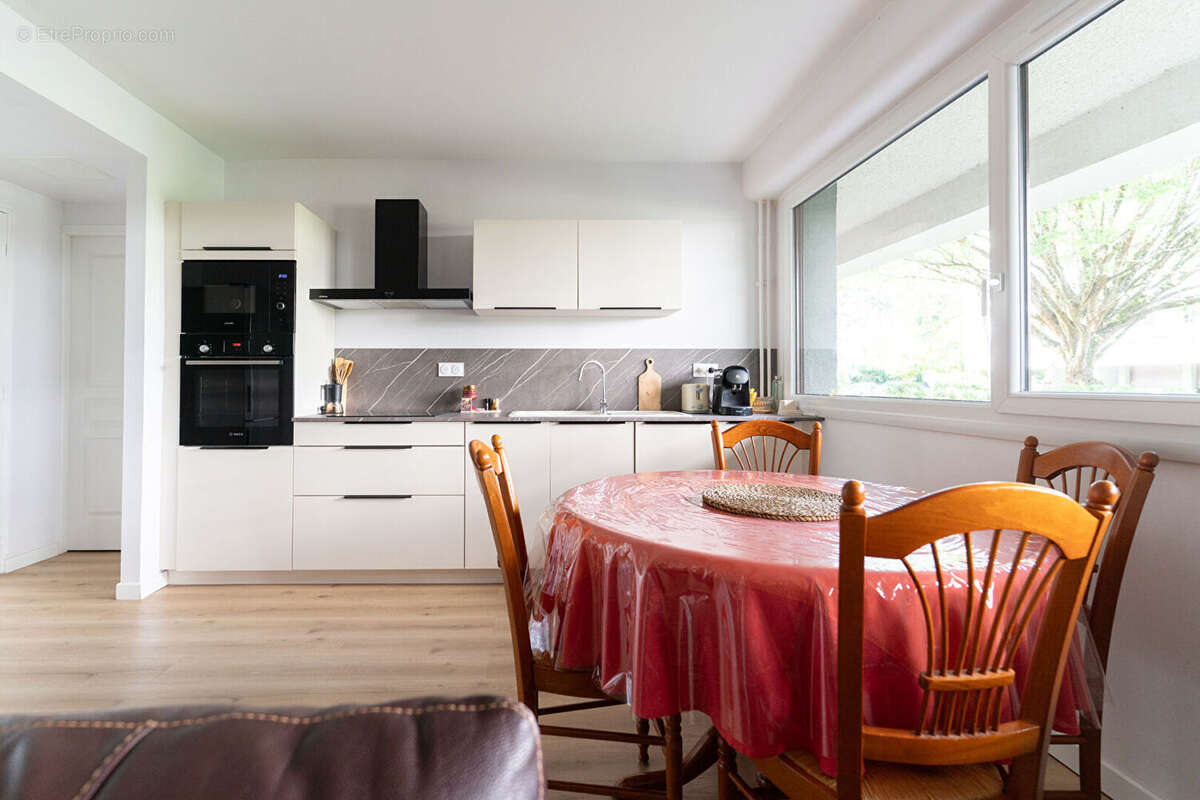 Appartement à SAINT-CYR-SUR-LOIRE