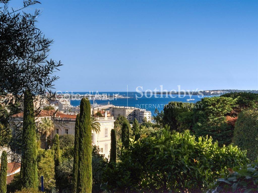 Appartement à CANNES