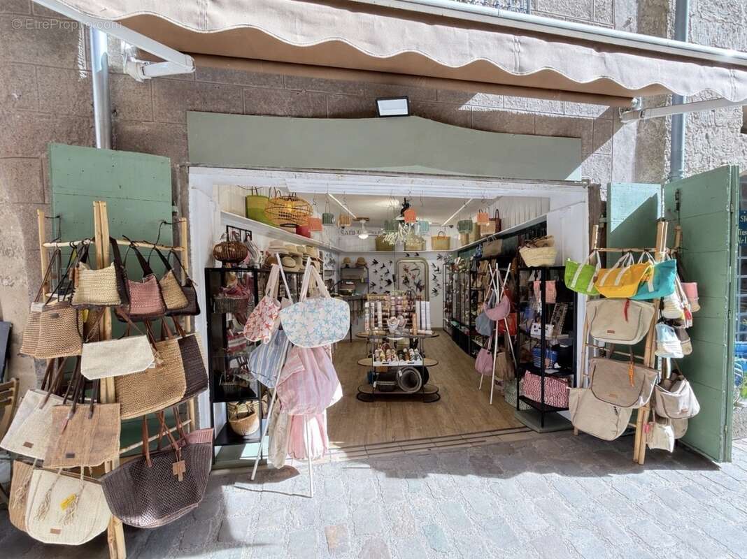 Commerce à PEZENAS