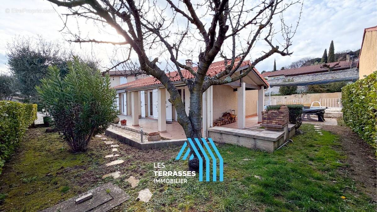 Maison à SAINT-MARCEL-LES-SAUZET