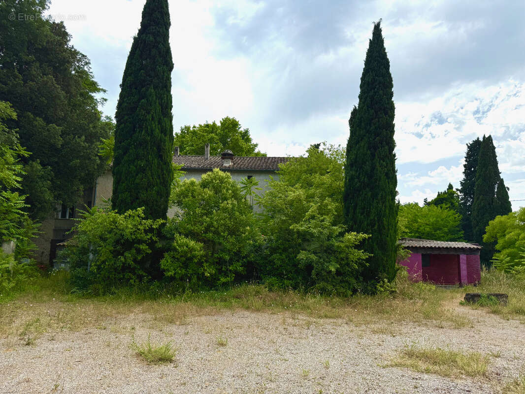 Maison à BOLLENE