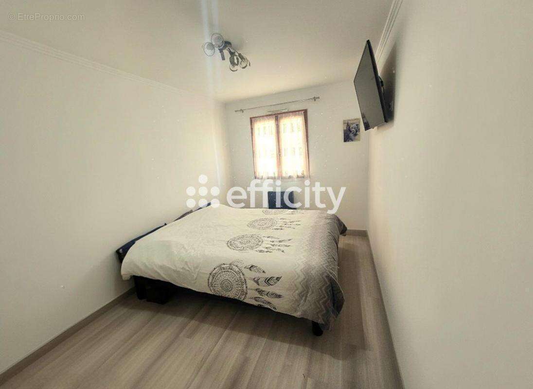 Maison à SAINTE-AULDE