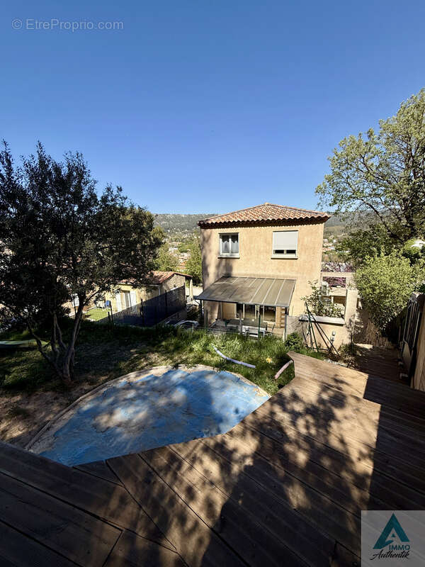 Maison à LA DESTROUSSE