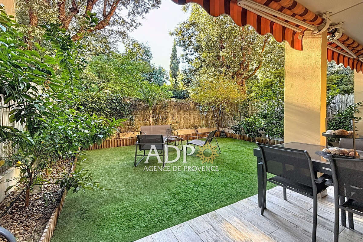 Appartement à MANDELIEU-LA-NAPOULE