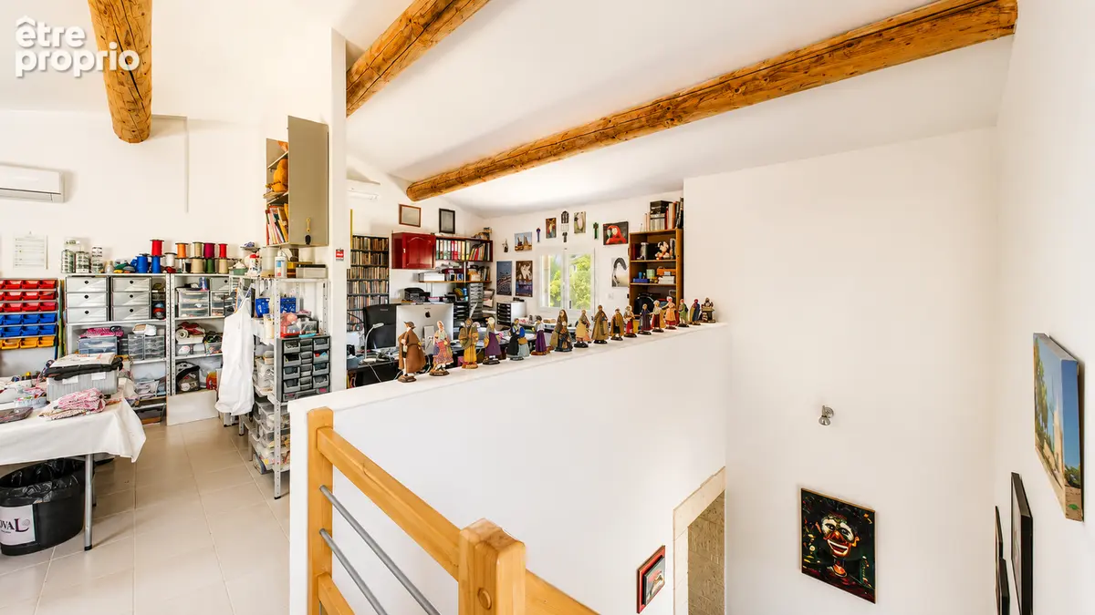 Sauveterre - Maison familiale avec piscine et jardin paysager aux portes d'Avignon - photo 12