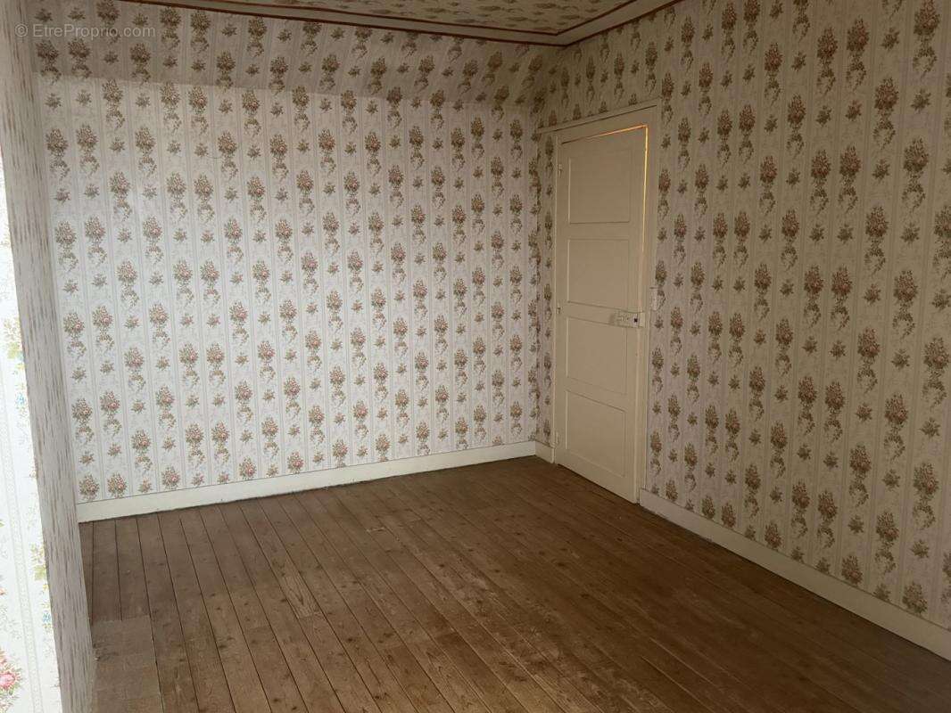 Maison à SAINT-MARTIN-DU-VIEUX-BELLEME