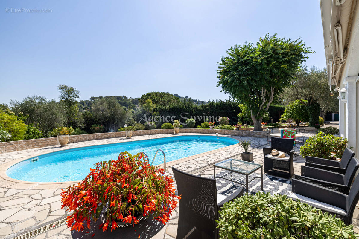Maison à MOUGINS