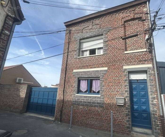Maison à SAINT-AMAND-LES-EAUX