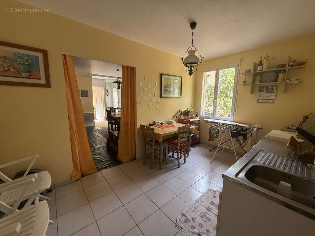 Maison à vendre à Arles-sur-Tech, proche du collège. - photo 16