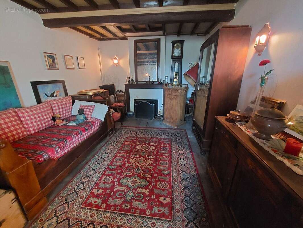 Maison en pierres à un petit prix secteur "proche aspet"... - photo 4